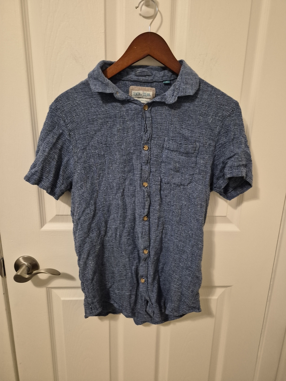 Casual Blue Short-Sleeve Button-Up Shirt